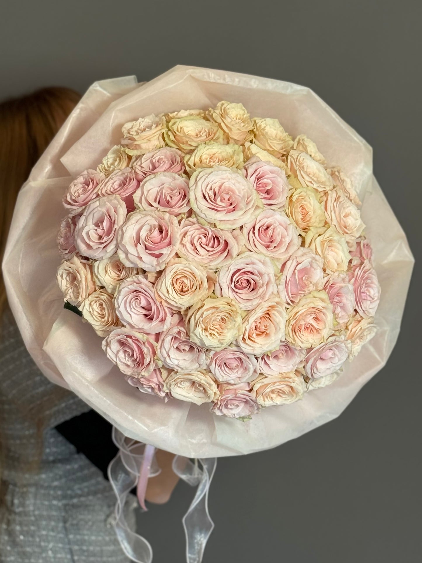 Antique Blush Roses. 50 stems.