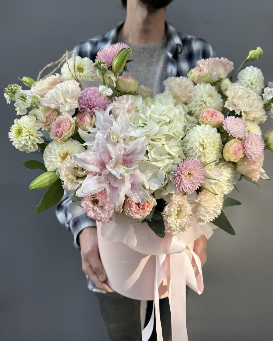 Grace & Grandeur | Luxury Hat Box Arrangement