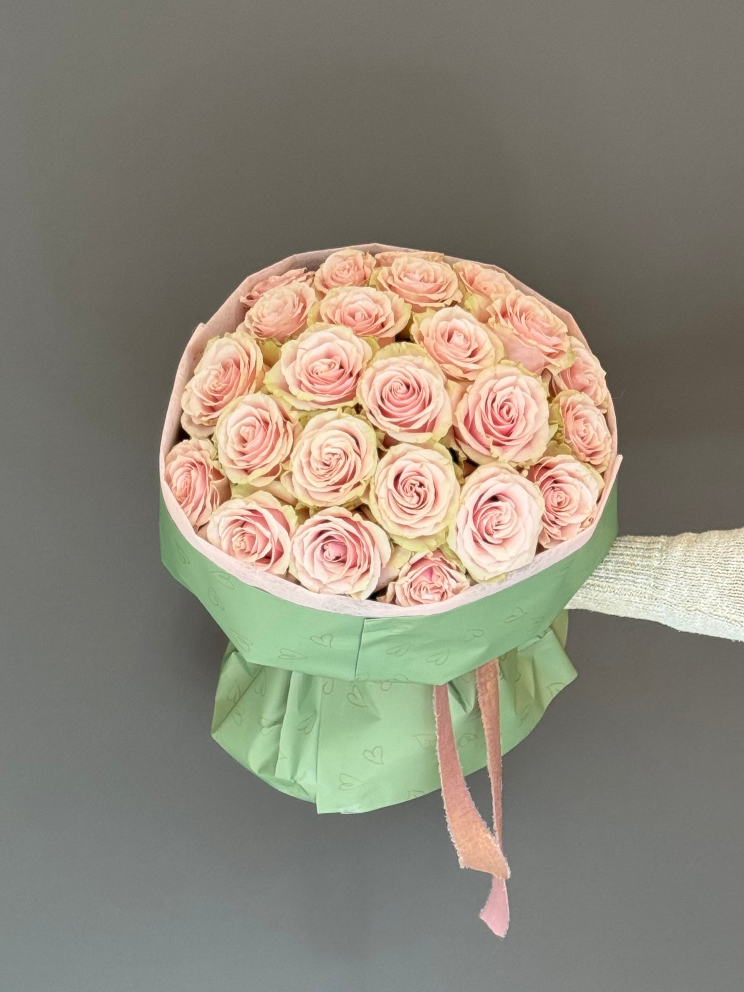 Pistachio Roses. 25 stems.
