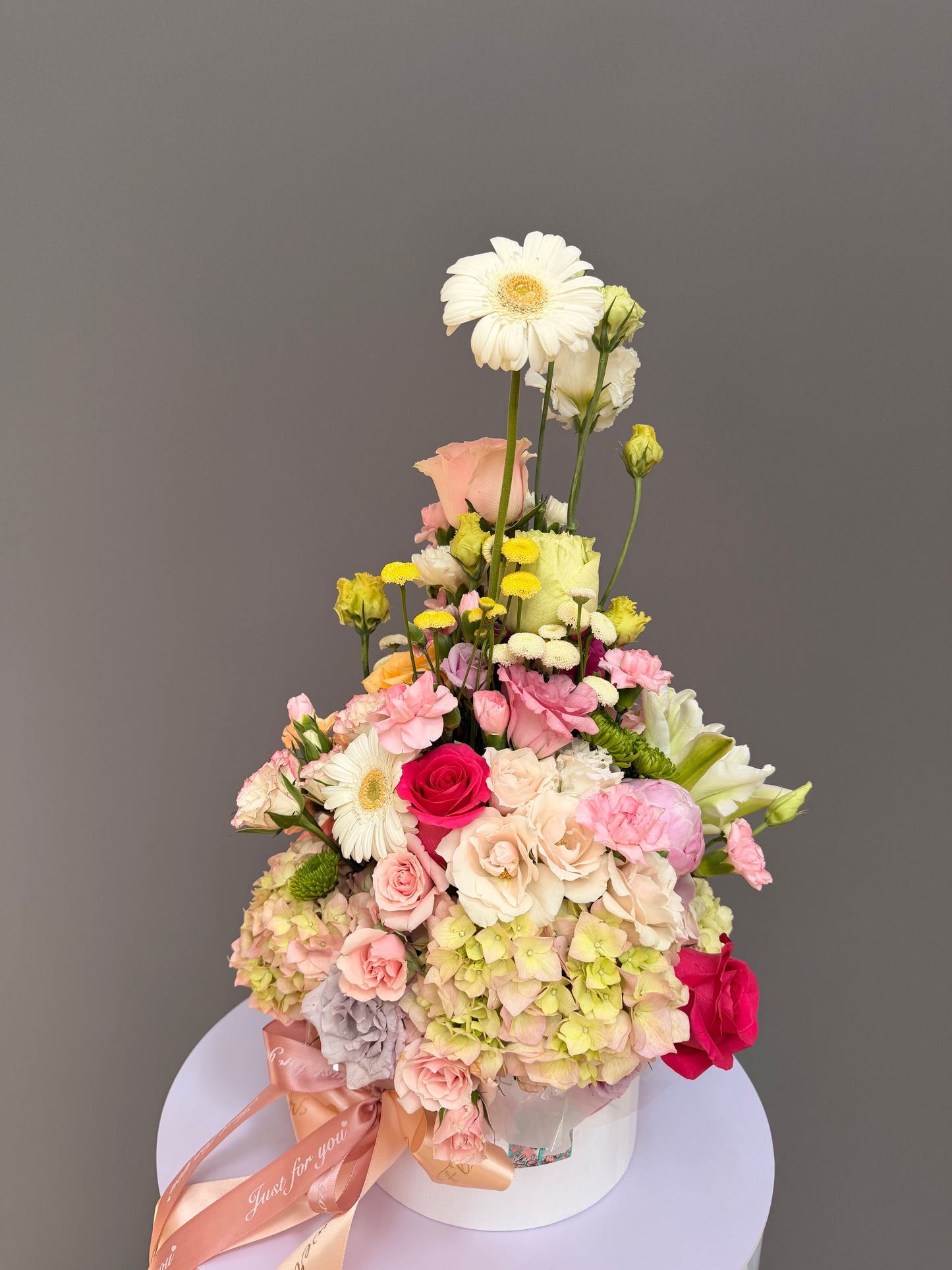 The Metamorphosis Pastel Rose & Magenta Peony 360° Hat Box | Elite Floral Decor