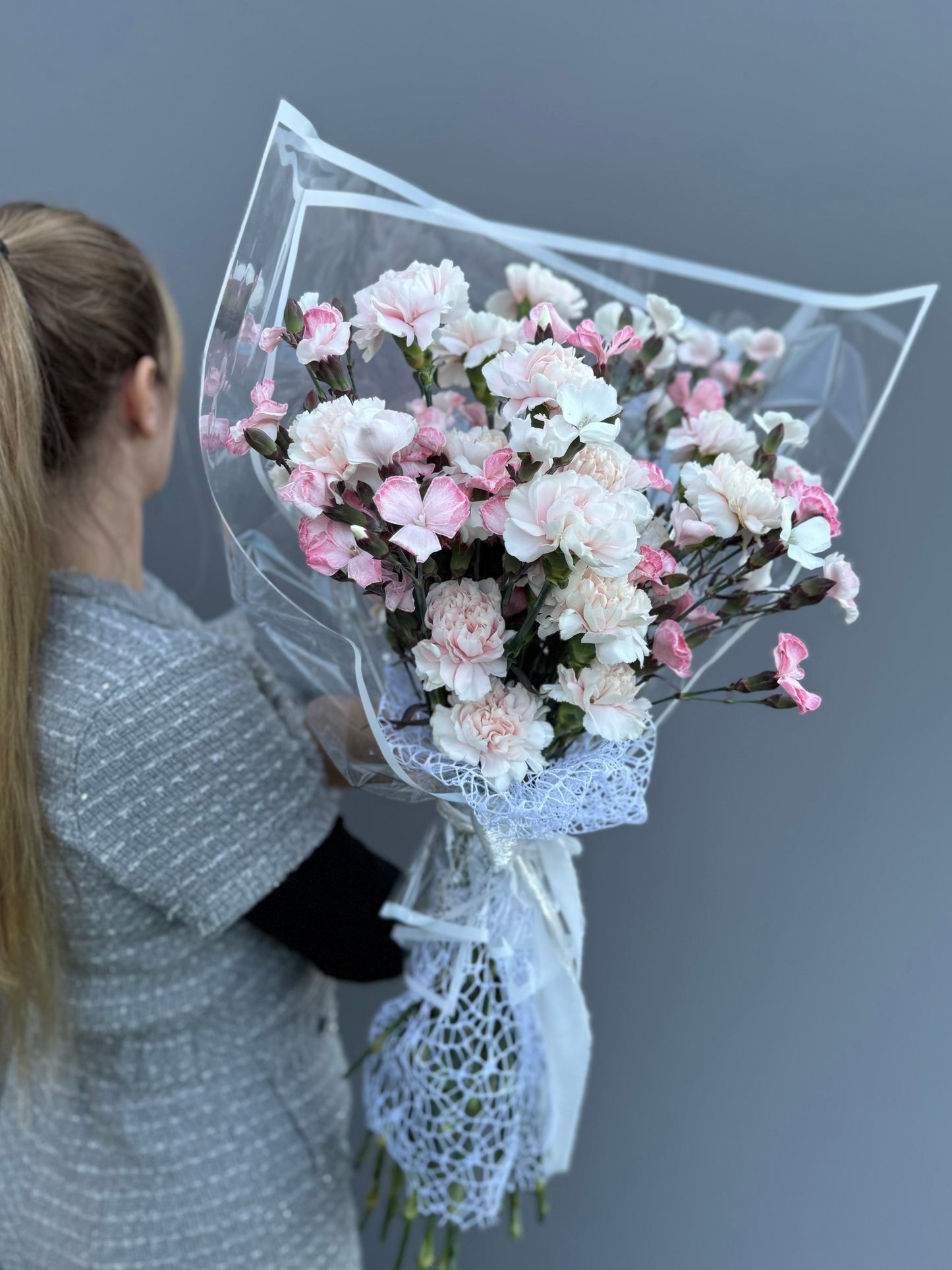 Gentle Kiss. Carnation & Dianthus.